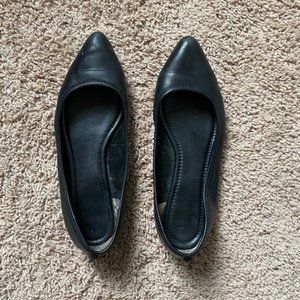 Frye Regina Black Leather Flats - Size 8